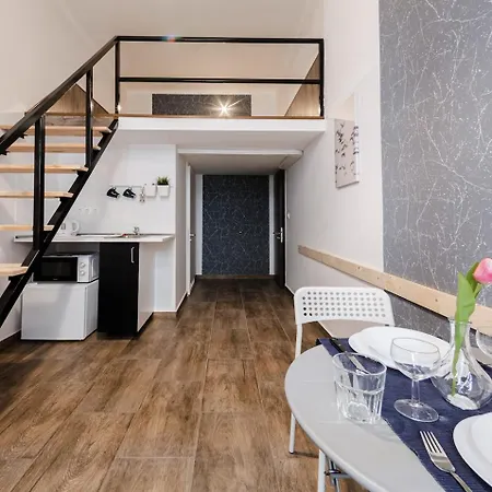 Urban Getaway Lofts *