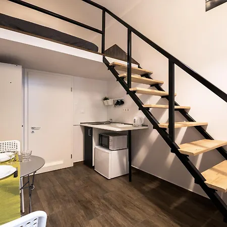Urban Getaway Lofts 布达佩斯