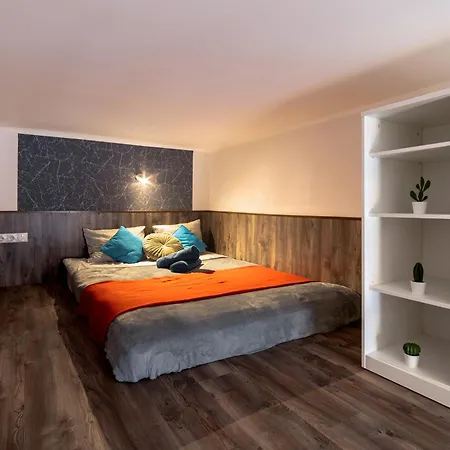 Urban Getaway Lofts 布达佩斯